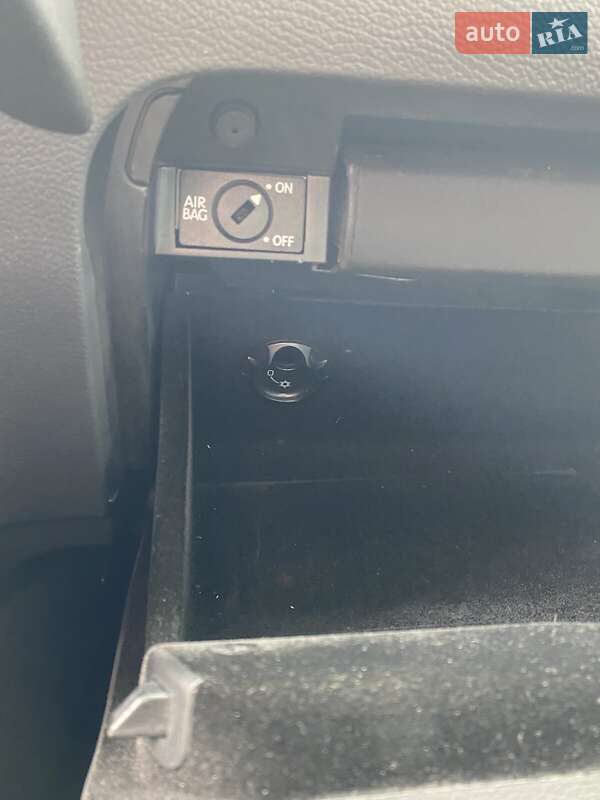 Універсал Volkswagen Golf 2009 в Києві