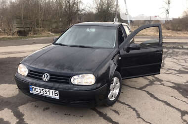 Хэтчбек Volkswagen Golf 2002 в Дрогобыче