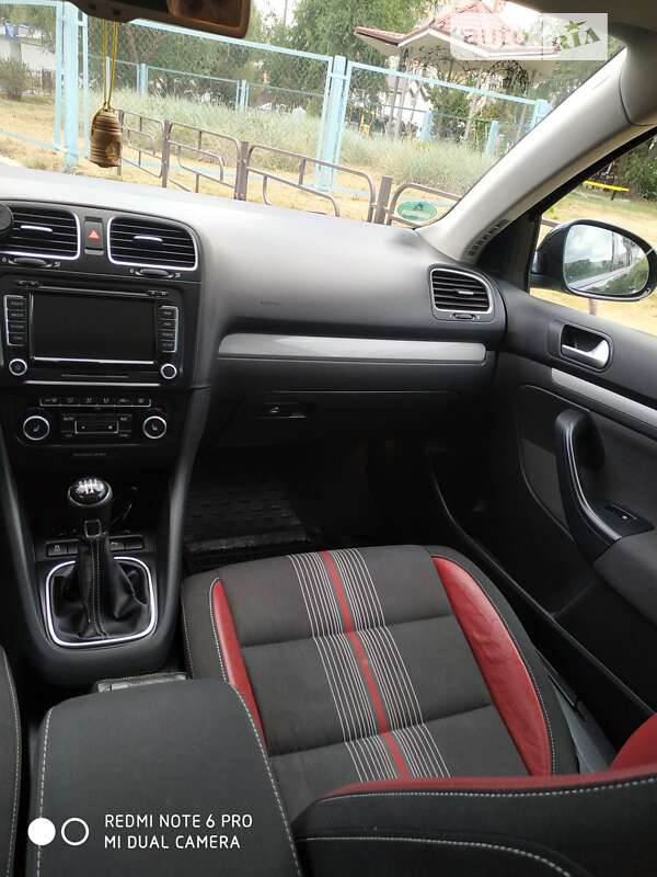 Універсал Volkswagen Golf 2012 в Броварах