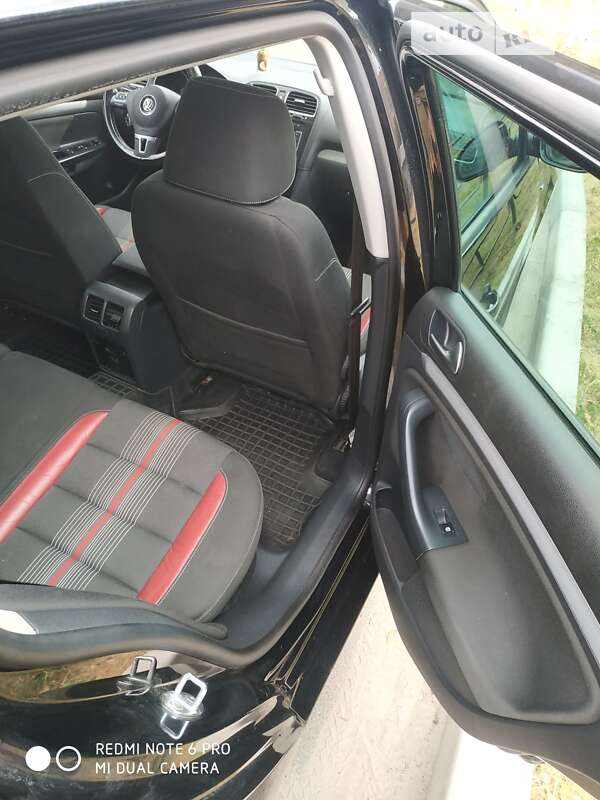 Універсал Volkswagen Golf 2012 в Броварах