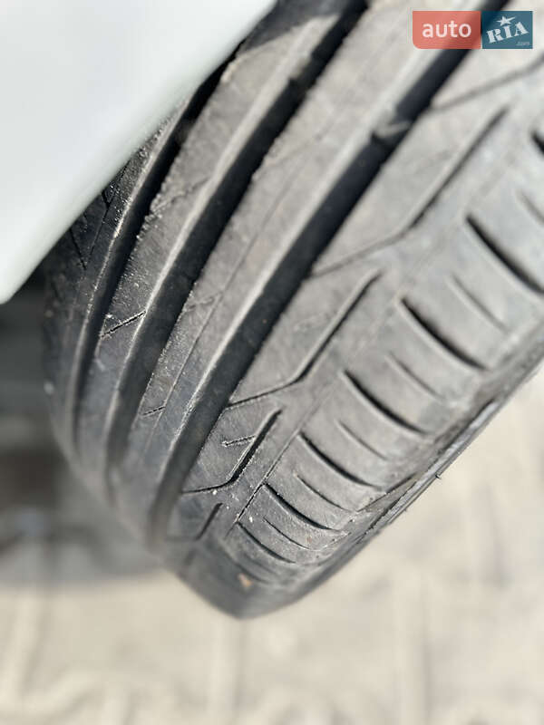 Универсал Volkswagen Golf 2010 в Луцке