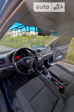 Хэтчбек Volkswagen Golf 2007 в Калуше