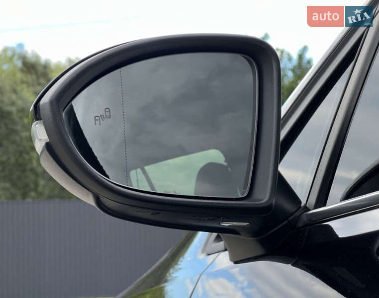 Універсал Volkswagen Golf 2020 в Запоріжжі