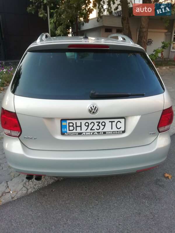 Универсал Volkswagen Golf 2010 в Запорожье