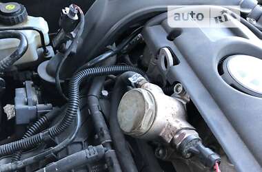 Хэтчбек Volkswagen Golf 2009 в 