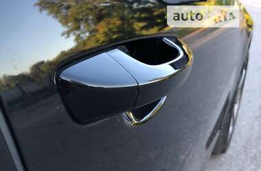 Хэтчбек Volkswagen Golf 2009 в 