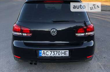 Хэтчбек Volkswagen Golf 2009 в 