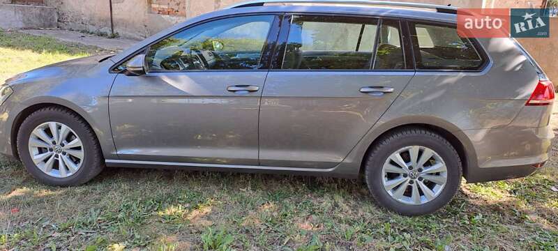 Універсал Volkswagen Golf 2016 в Южноукраїнську