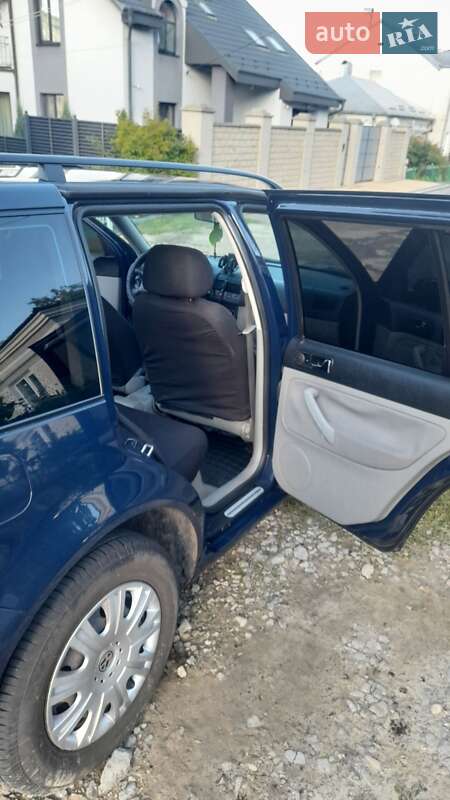 Універсал Volkswagen Golf 2001 в Тернополі