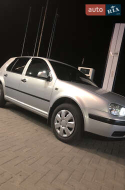 Хэтчбек Volkswagen Golf 1999 в Карловке