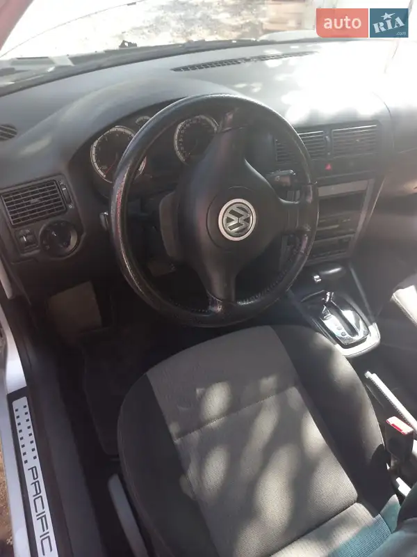 Volkswagen Golf 2004 VIN WVWZZZ1JZ4W172703 фото оголошення 28 з 73
