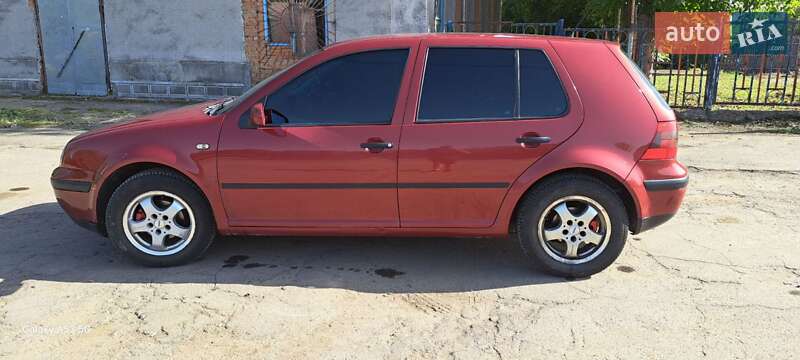 Хетчбек Volkswagen Golf 1998 в Вінниці