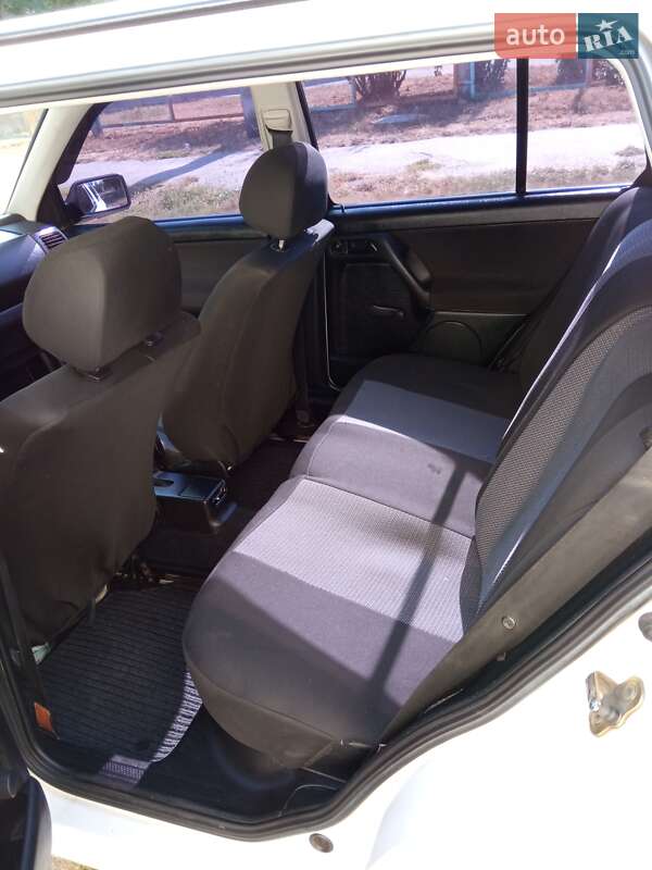 Универсал Volkswagen Golf 1998 в Черкассах фото 12 Универсал Volkswagen Golf 1998 в Черкассах