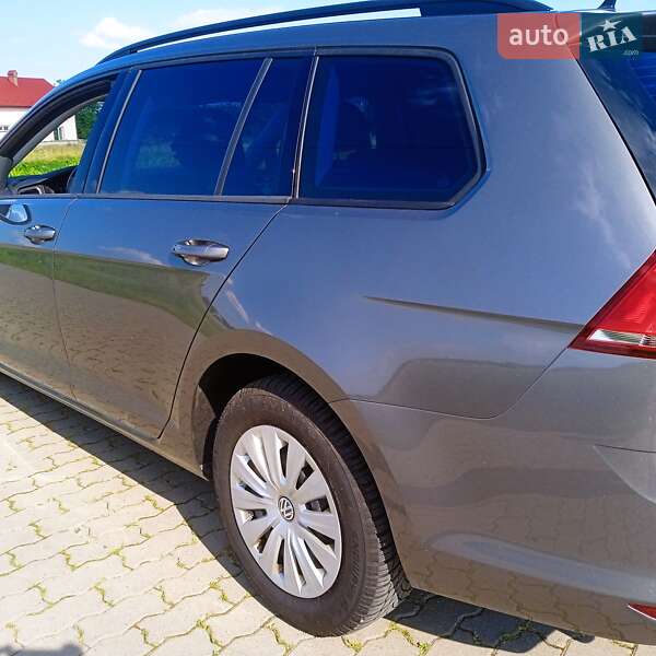 Универсал Volkswagen Golf 2016 в Стрые