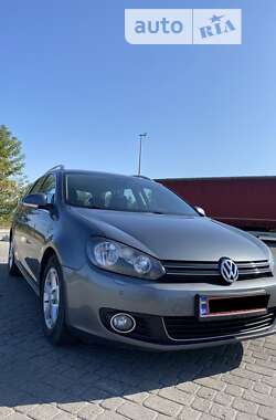 Універсал Volkswagen Golf 2011 в Миколаєві