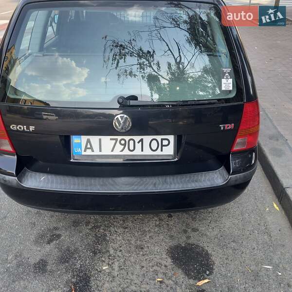 Універсал Volkswagen Golf 2000 в Києві