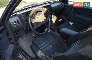 Хэтчбек Volkswagen Golf 1984 в 
