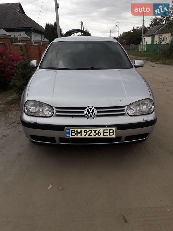 Хэтчбек Volkswagen Golf 2002 в Полтаве