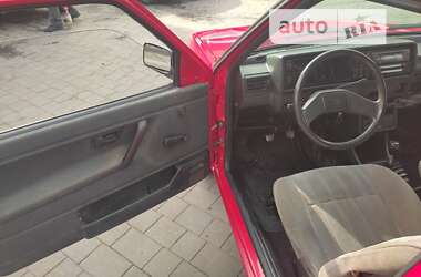 Хэтчбек Volkswagen Golf 1986 в  фото 33 Хэтчбек Volkswagen Golf 1986 в