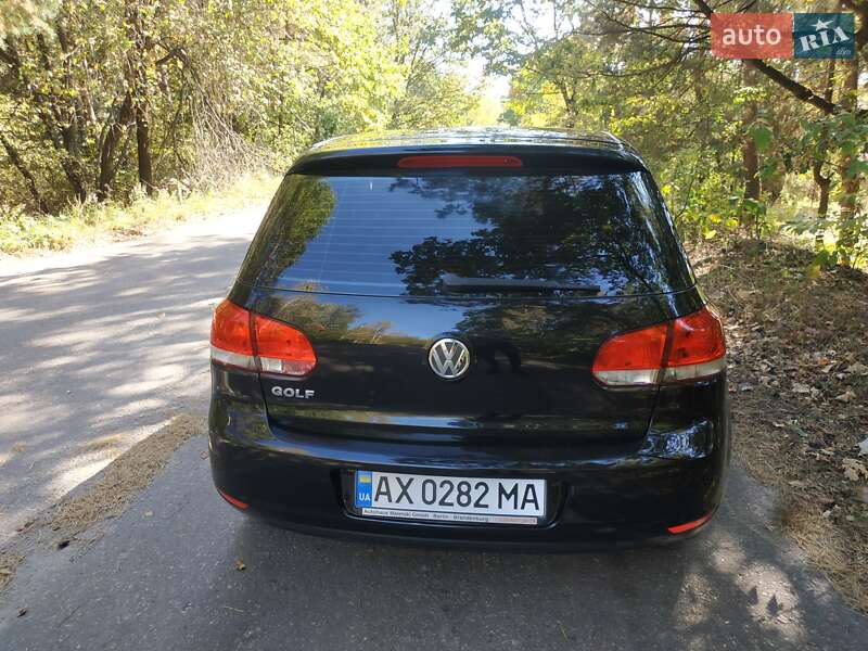 Хетчбек Volkswagen Golf 2009 в Харкові