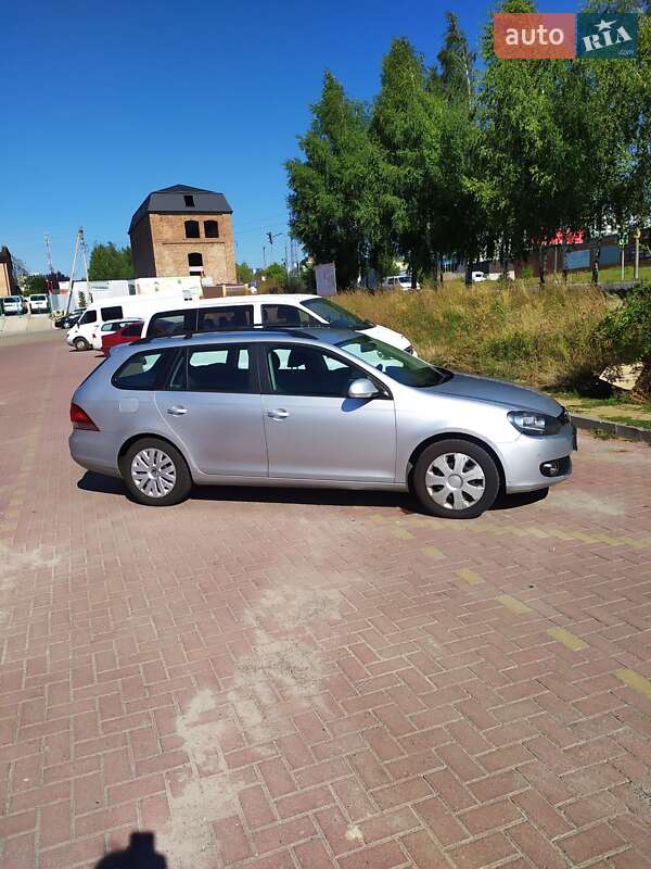 Універсал Volkswagen Golf 2013 в Хмельницькому