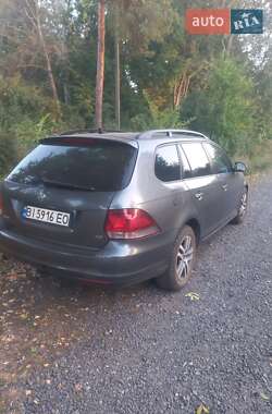 Универсал Volkswagen Golf 2010 в 