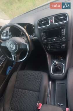 Универсал Volkswagen Golf 2010 в 