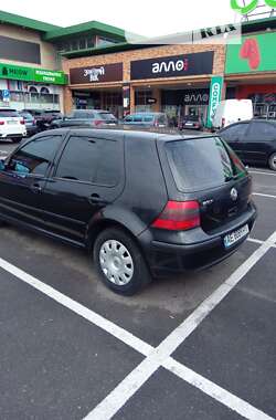 Хетчбек Volkswagen Golf 2001 в Кривому Розі