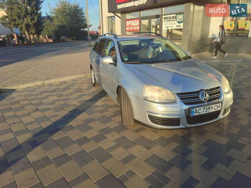 Универсал Volkswagen Golf 2009 в Владимире