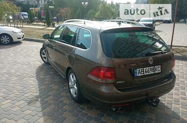 Універсал Volkswagen Golf 2010 в 