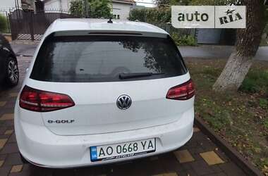 Хэтчбек Volkswagen Golf 2014 в Мукачево