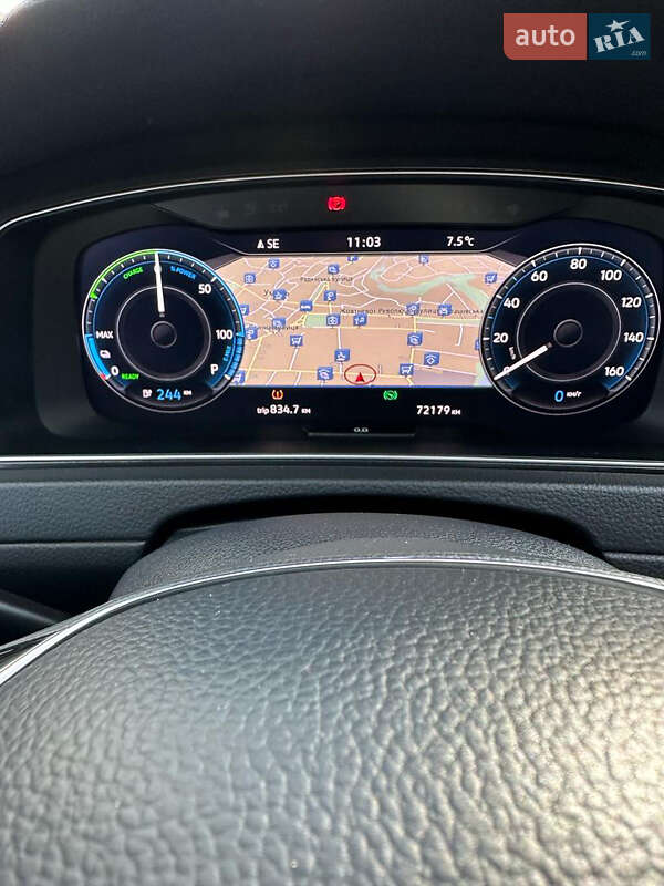 Хетчбек Volkswagen Golf 2017 в Умані