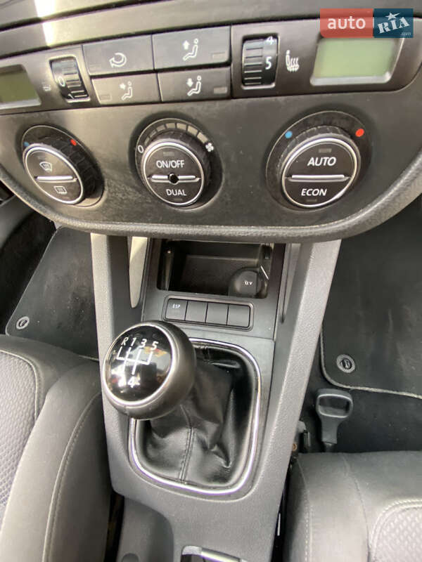 Хэтчбек Volkswagen Golf 2006 в Тернополе