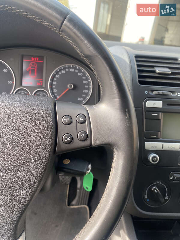 Хетчбек Volkswagen Golf 2008 в Хмельницькому