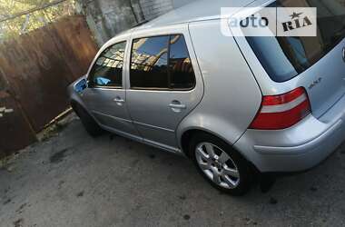 Хетчбек Volkswagen Golf 2003 в Хмельницькому