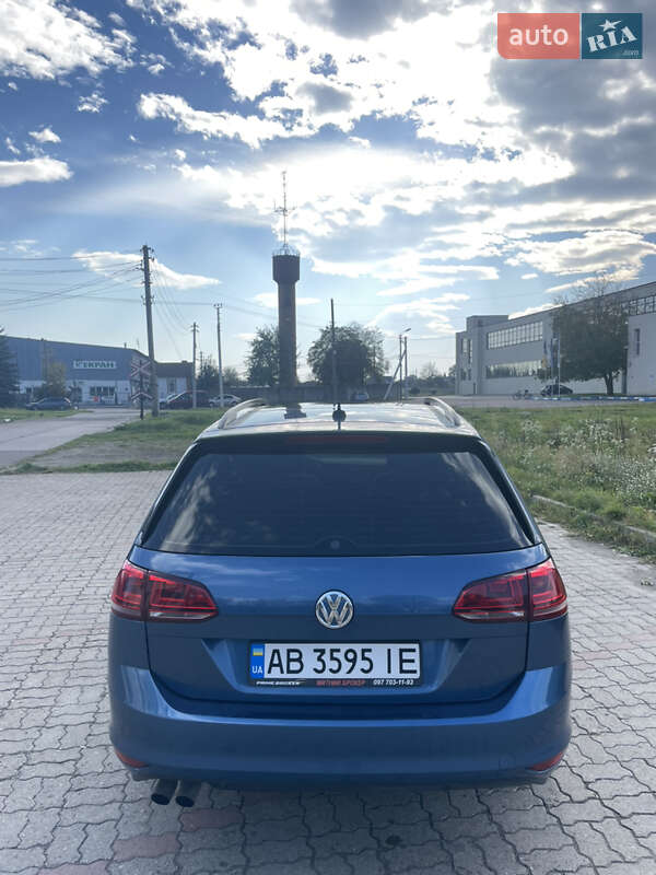 Універсал Volkswagen Golf 2016 в Вінниці