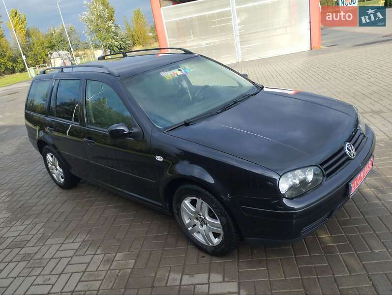 Універсал Volkswagen Golf 2006 в Нововолинську