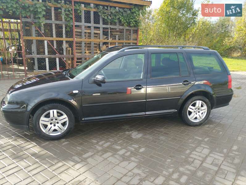 Універсал Volkswagen Golf 2006 в Нововолинську