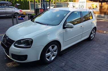 Хетчбек Volkswagen Golf 2008 в Києві