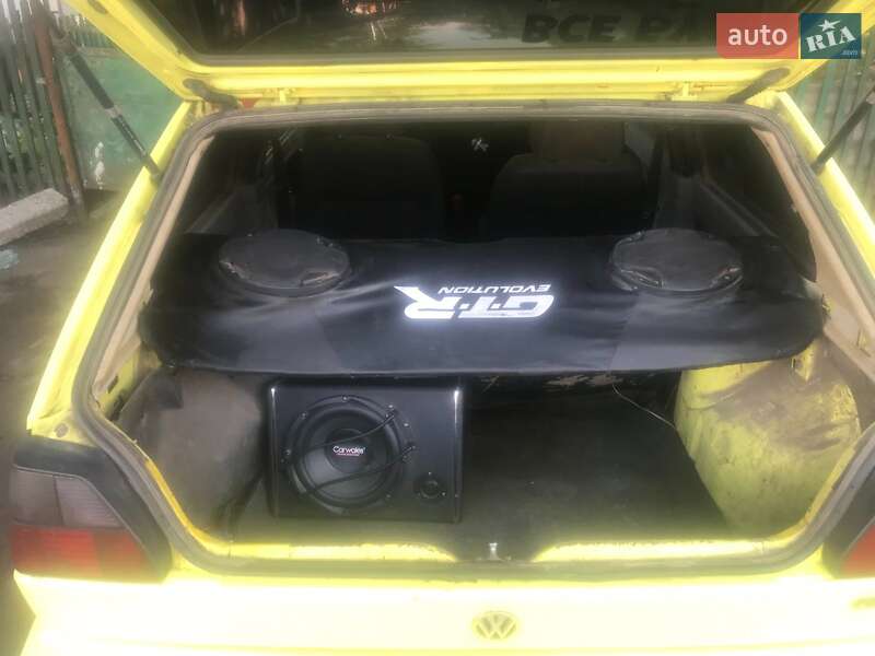 Хэтчбек Volkswagen Golf 1987 в Херсоне