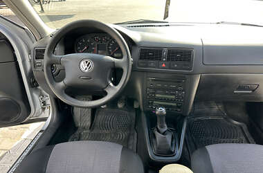 Универсал Volkswagen Golf 2001 в 