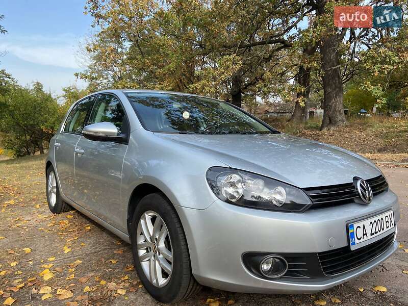 Хетчбек Volkswagen Golf 2012 в Черкасах