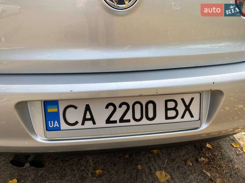 Хетчбек Volkswagen Golf 2012 в Черкасах