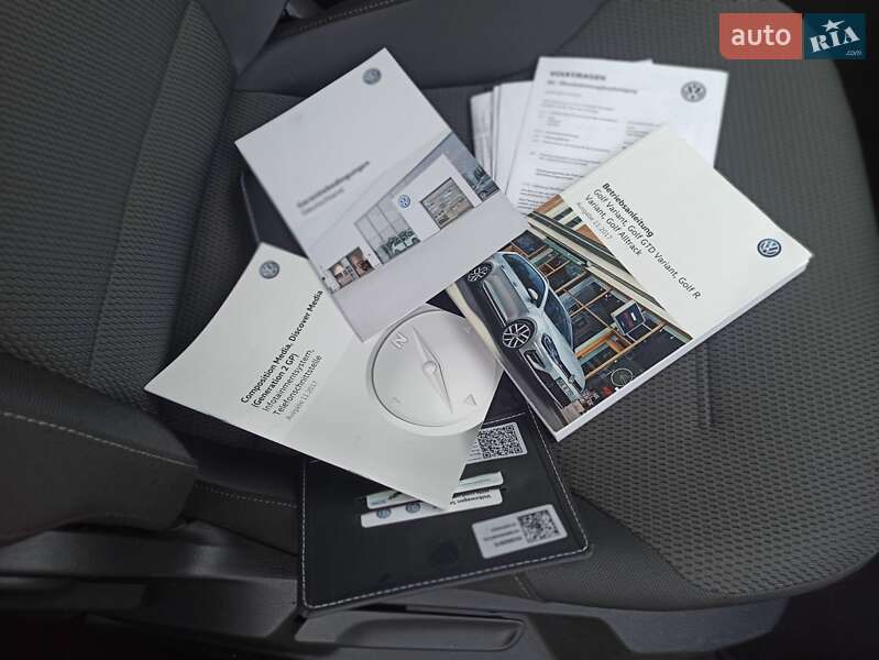 Универсал Volkswagen Golf 2018 в Гадяче