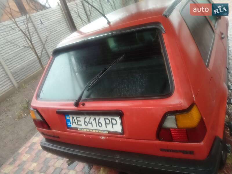 Хетчбек Volkswagen Golf 1987 в Синельниковому