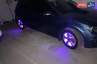 Хетчбек Volkswagen Golf 2013 в Заставній