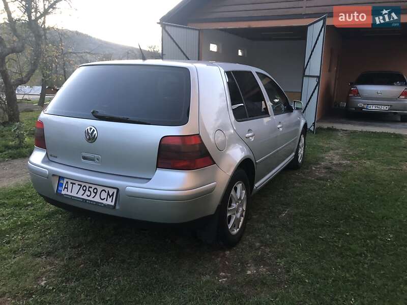 Хэтчбек Volkswagen Golf 2002 в Косове