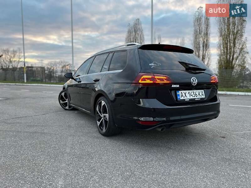 Універсал Volkswagen Golf 2015 в Харкові