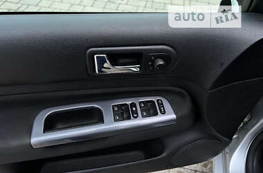 Универсал Volkswagen Golf 2003 в 