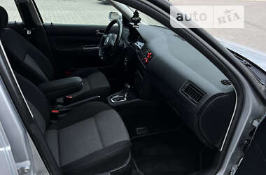 Универсал Volkswagen Golf 2003 в 